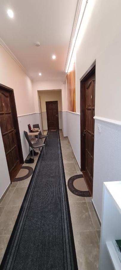 Rozsa Apartmanhaz Segedín Exteriér fotografie