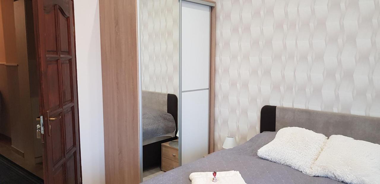 Rozsa Apartmanhaz Segedín Exteriér fotografie