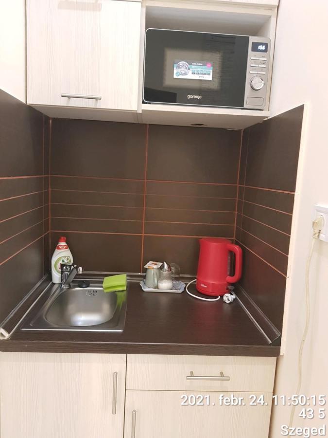 Rozsa Apartmanhaz Segedín Exteriér fotografie