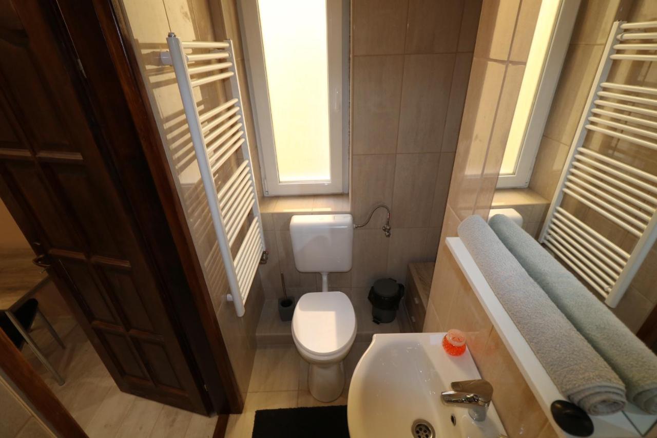 Rozsa Apartmanhaz Segedín Exteriér fotografie